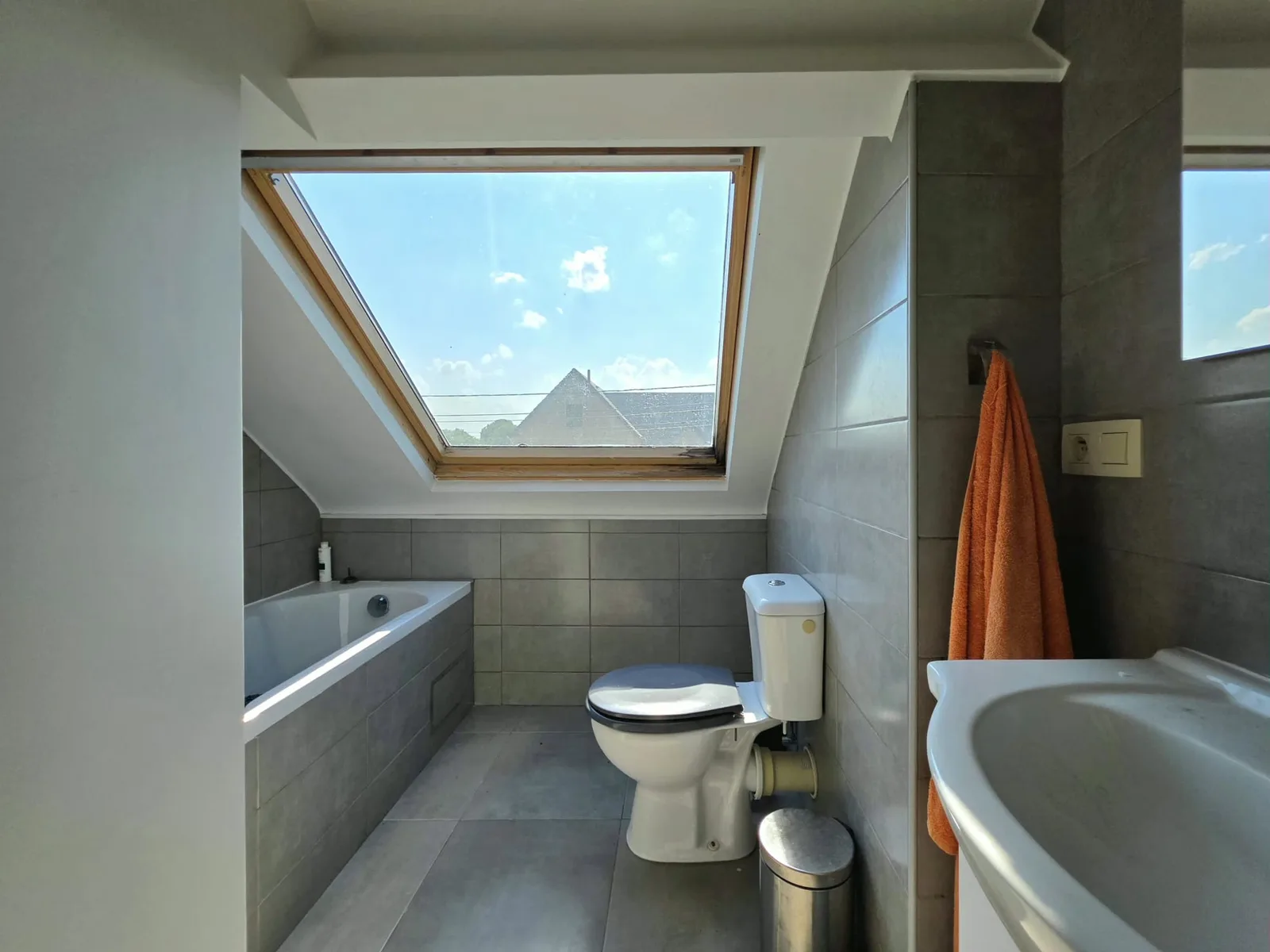 Salle de bains à l'étage